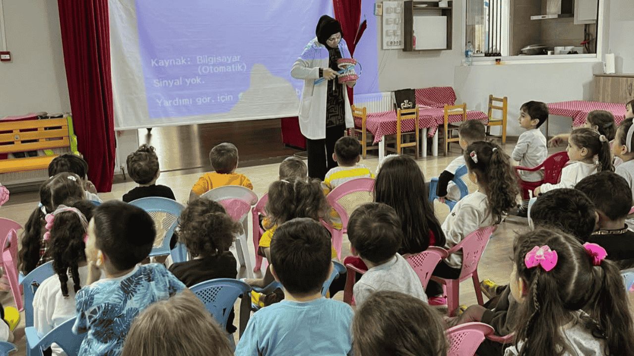 AKÇAKOCA’DA OKULLARDA SAĞLIK BİLİNCİ ARTIRILIYOR