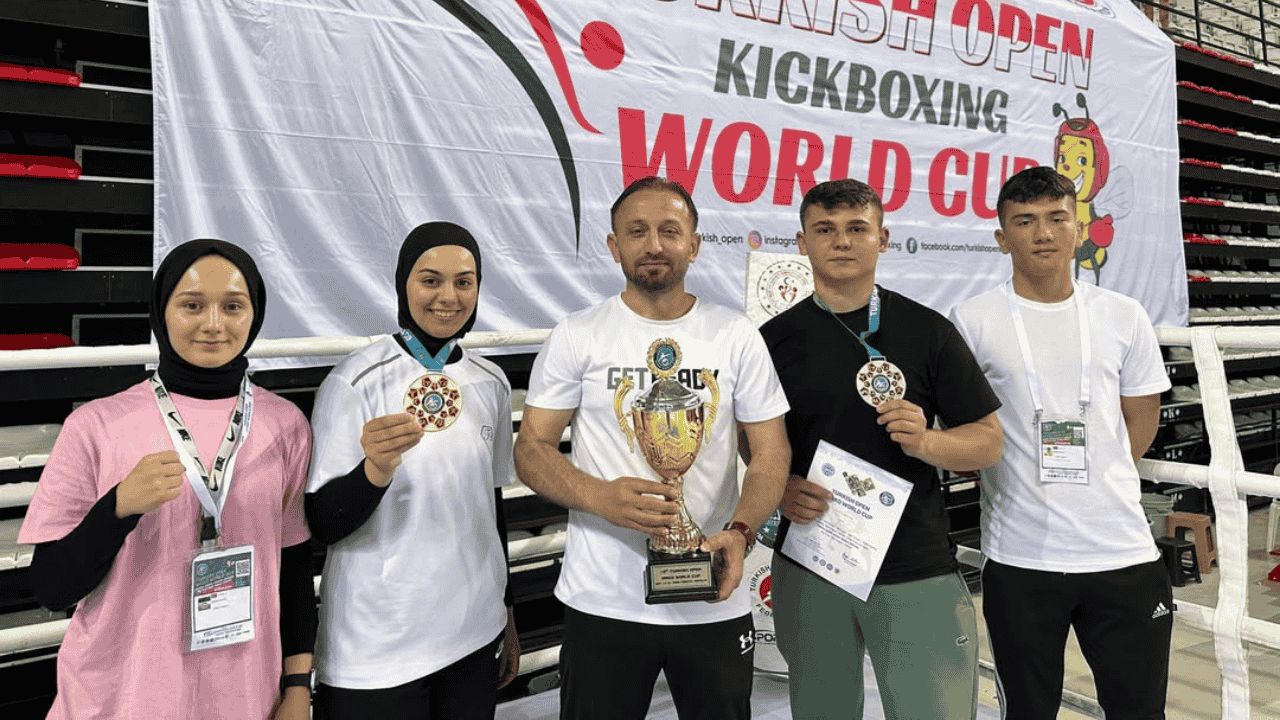 KICK BOKS DÜNYA KUPASI’NDA DÜZCE’YE 3 MADALYA