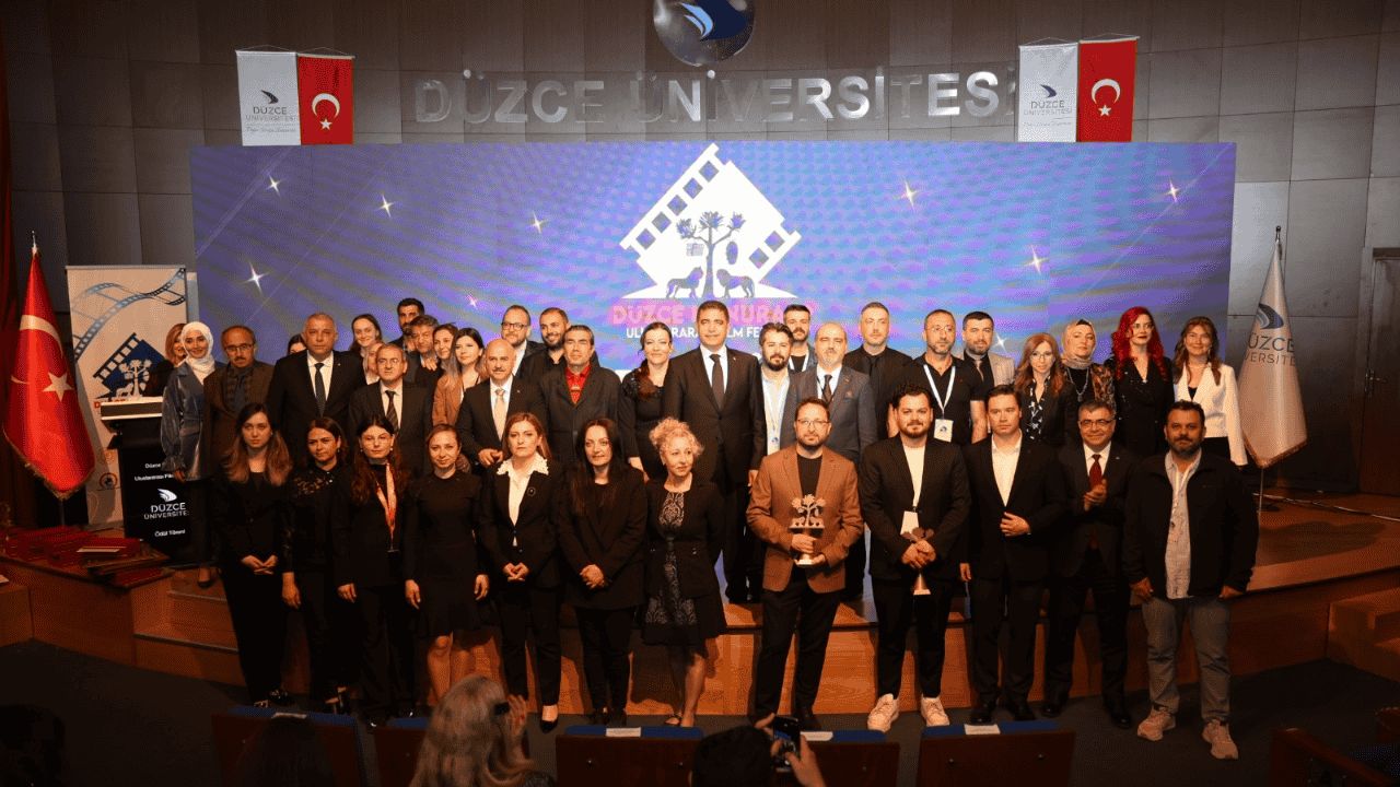 DÜZCE KONURALP ULUSLARARASI FİLM FESTİVALİ’NDE GÖRKEMLİ TÖRENLE ÖDÜLLER SAHİPLERİNİ BULDU