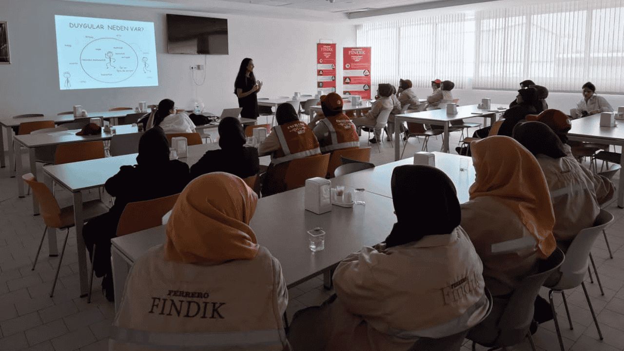 DÜZCE’DE FABRİKA ÇALIŞANLARINA YÖNELİK FARKINDALIK EĞİTİMLERİ SÜRÜYOR