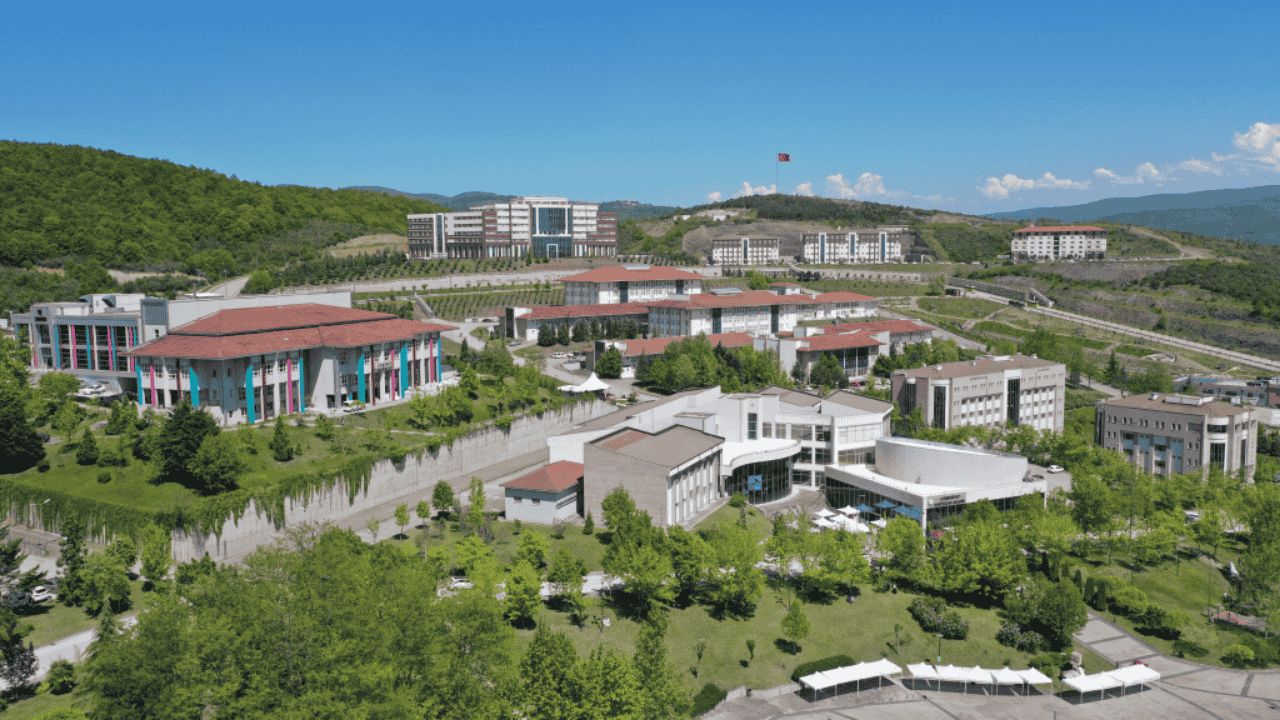 DÜZCE ÜNİVERSİTESİ TÜBİTAK’IN GİRİŞİMCİ VE YENİLİKÇİ ÜNİVERSİTELERİ ARASINDA YER ALDI