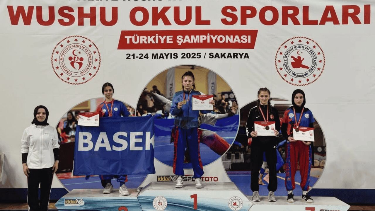 DÜZCELİ SPORCULAR WUSHU ŞAMPİYONASINDA 7 MADALYA KAZANDI