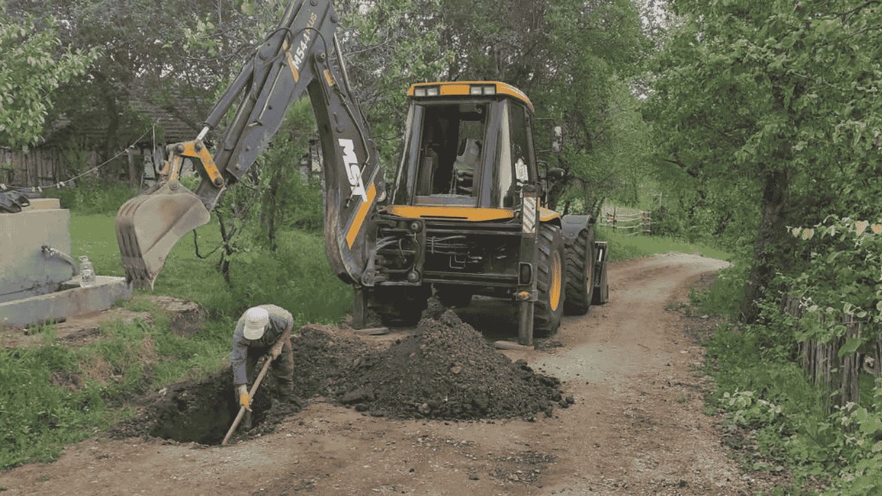 TAVAK KÖYÜNDE SU ARIZASINA ANINDA MÜDAHALE