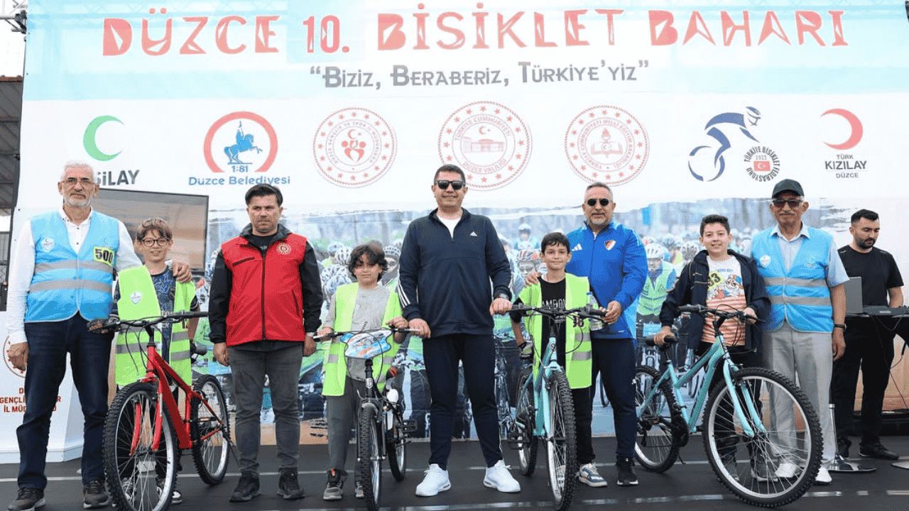 DÜZCE’DE 10. BİSİKLET BAHARI ETKİNLİĞİNE 789 BİSİKLETÇİ KATILDI