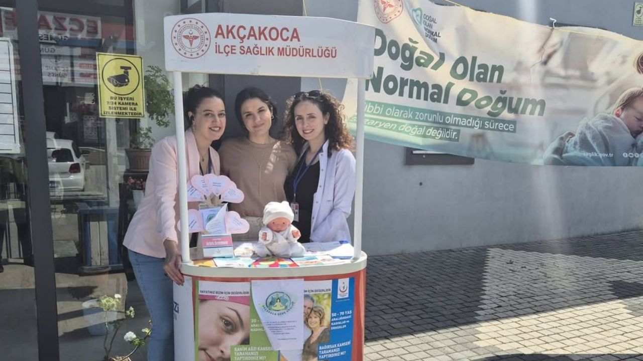 AKÇAKOCA’DA ”DOĞAL OLAN NORMAL DOĞUM” FARKINDALIK STANDI AÇILDI