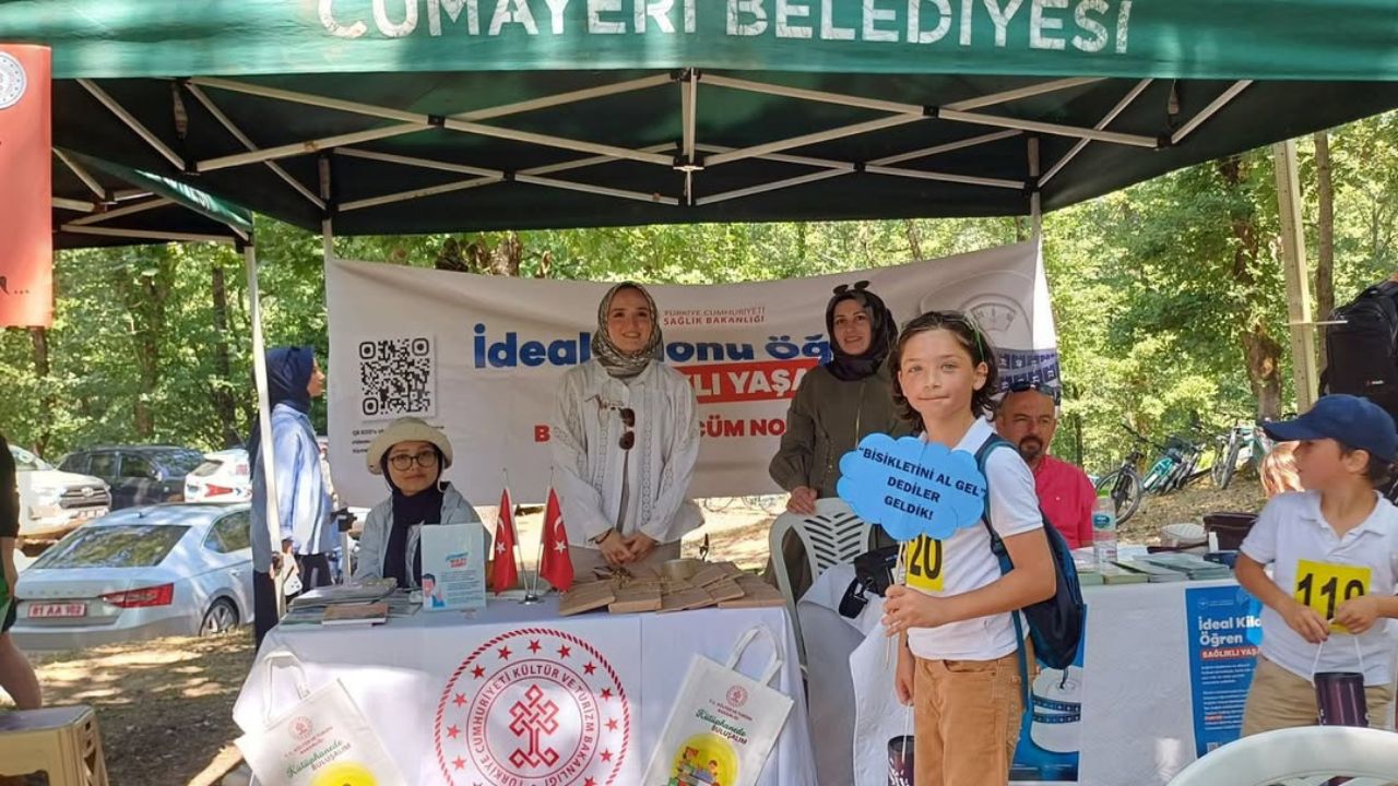 CUMAYERİ’NDE “BAĞIMLI OLMA, SAĞLIKLI OL” BİSİKLET ŞENLİĞİNE YOĞUN İLGİ