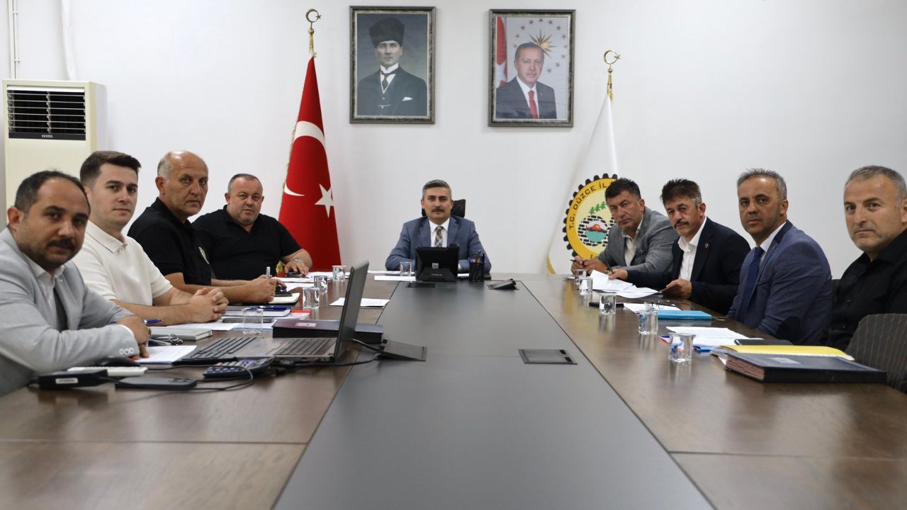 DÜZCE İL ENCÜMENİ, 17 GÜNDEM MADDESİNİ GÖRÜŞTÜ