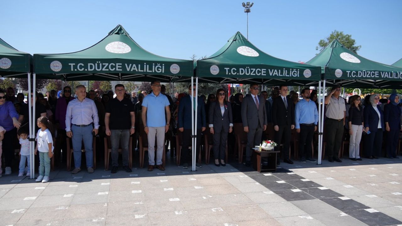 GELENEKTEN GELECEĞE KISSAMU ÇOCUK VE AİLE ŞENLİĞİ DÜZCE’DE COŞKUYLA GERÇEKLEŞTİ
