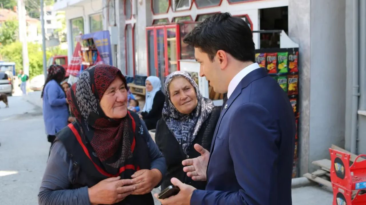 KAYMAKAM HÜSEYİN DEMİRKOL’DAN ESNAFA VEDA ZİYARETİ