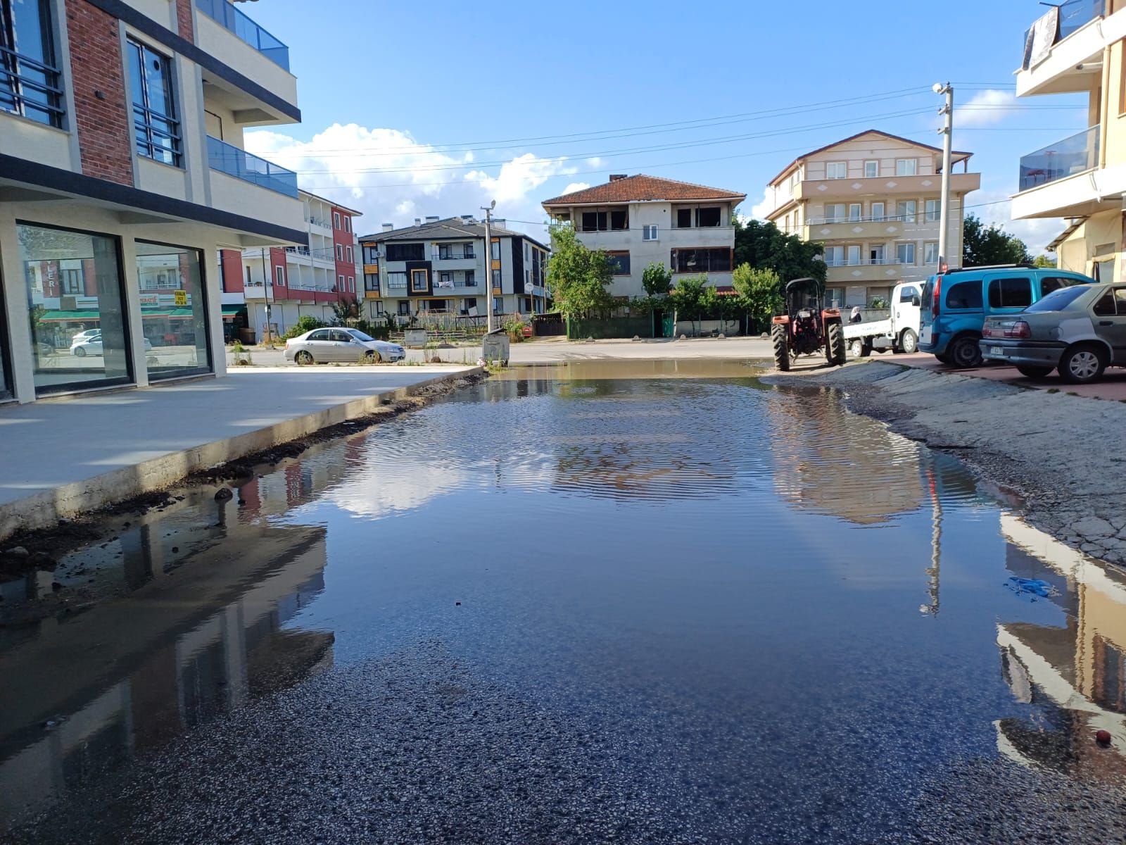 Düzce’de Skandal Su Birikintisi; Sokak Bataklığa Döndü