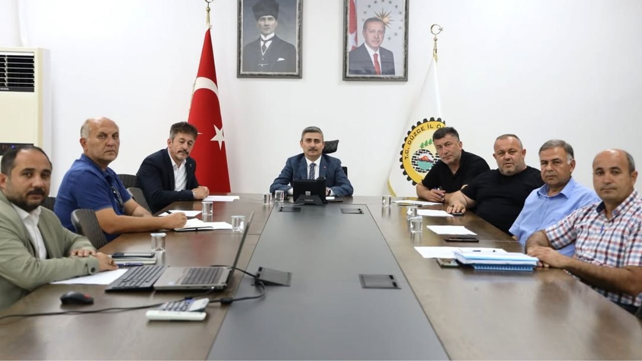 Düzce İl Özel İdaresi Encümen Toplantısı Gerçekleştirildi