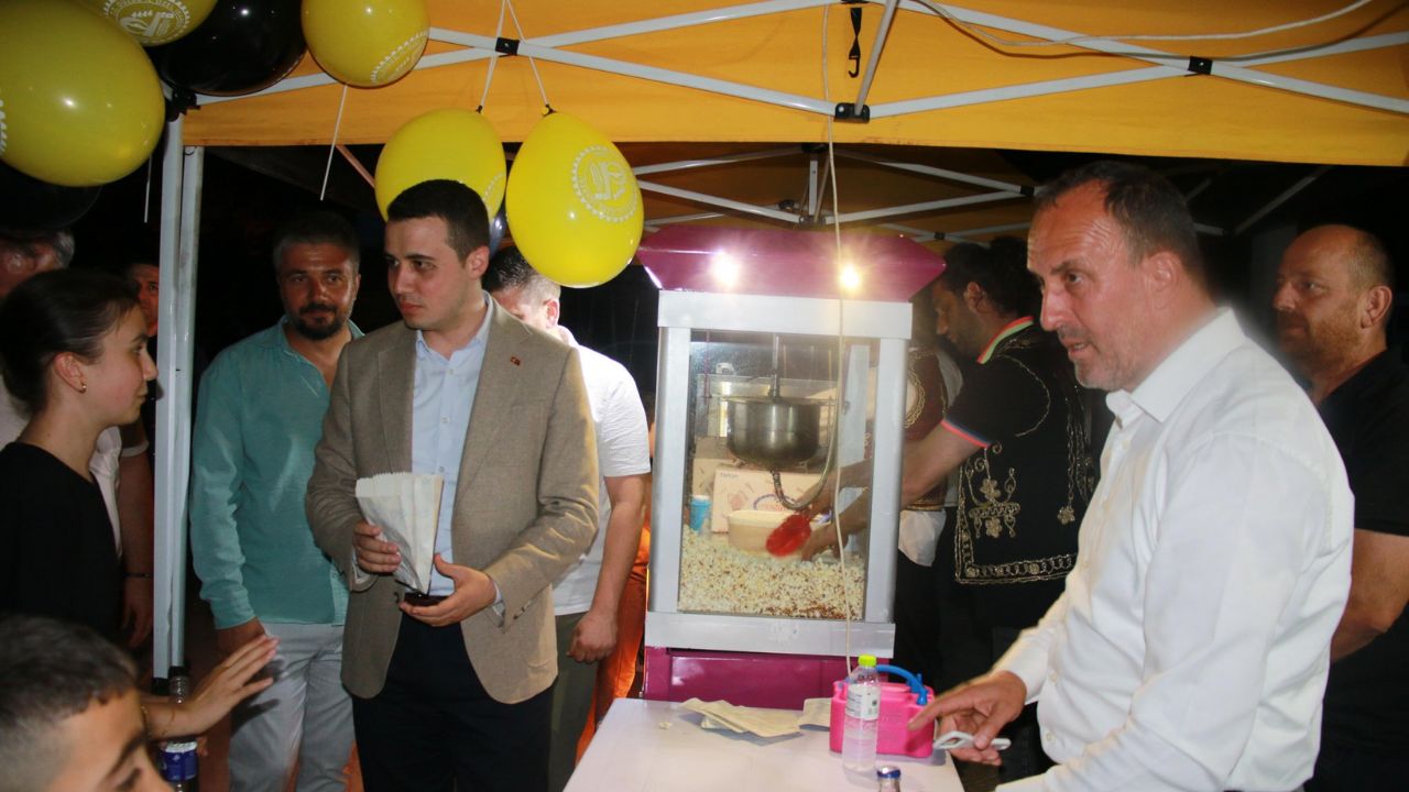 Esenli Köyü’nde Kültür Rüzgârı Rafadan Tayfa Gösterimi Büyük İlgi Gördü