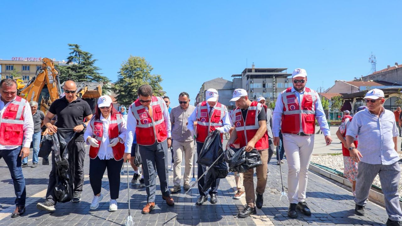 Düzce Belediyesi’nden Temizlik Seferberliği Kural Dışı Çöpe Ceza Geliyor