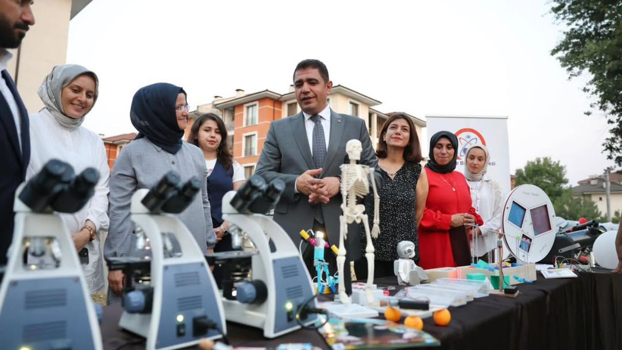 Gençlerle Kamp Buluşması Vali Aslan Öğrencilerle Bir Araya Geldi