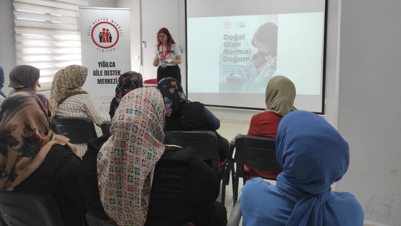 Yığılca’da “Doğal Olan Normal Doğum” Semineri Düzenlendi