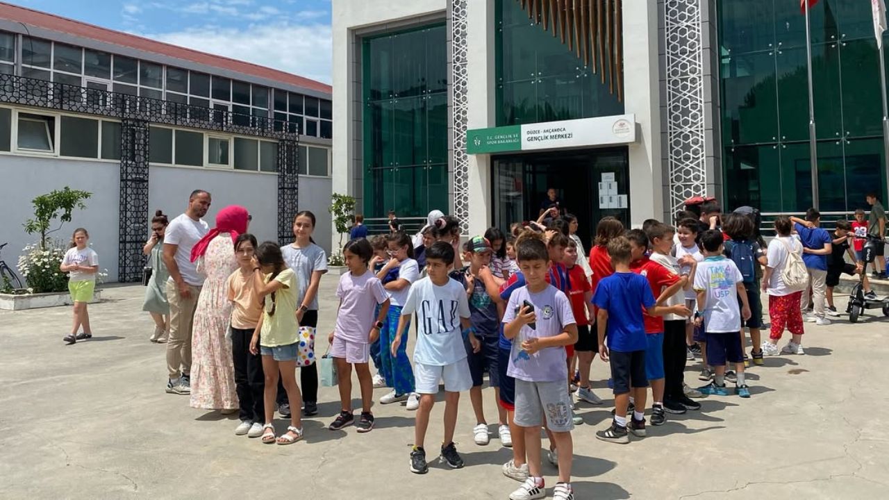 Akçakoca’da GSB Gençlik Yaz Kulübü Başladı