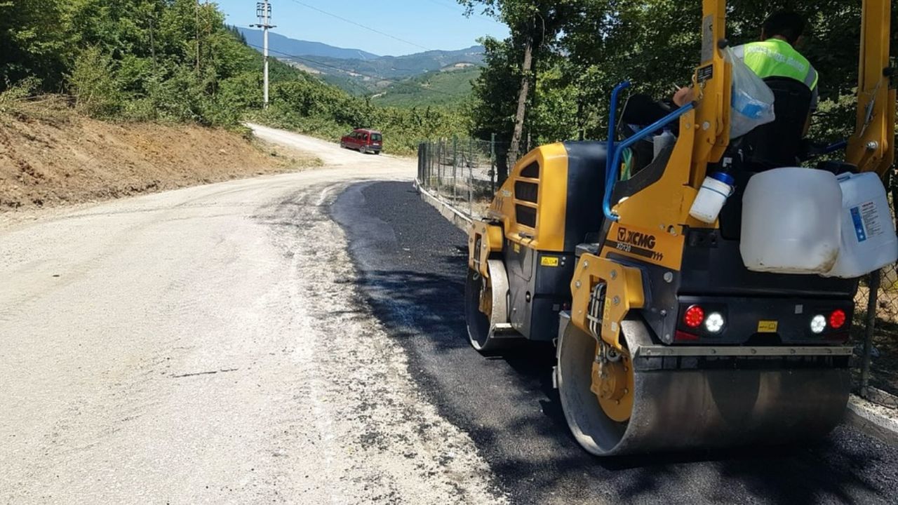 Akbıyıklar Köyü’nde Yol Güvenliği Artırıldı