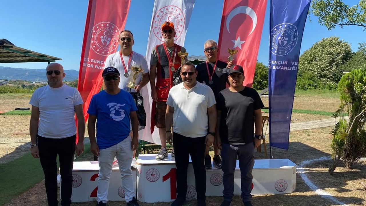 Düzce’de 15 Temmuz Anısına Trap-Skeet Yarışması Düzenlendi