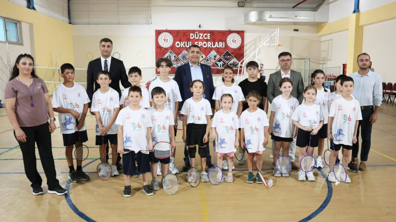 Vali Aslan, Yaz Spor Okulları’nı Ziyaret Etti ”Gençlerin Enerjisi Gurur Verici”