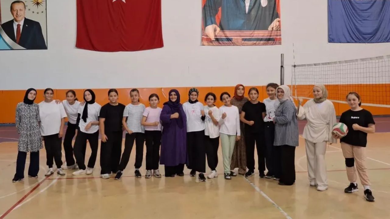 Gölyaka’da Kur’an Kursu Öğrencileri Voleybol Maçında Buluştu