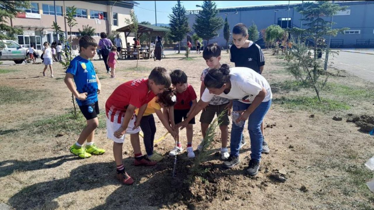 Cumayeri’nde 15 Temmuz’da Fidanlarla Anı Yaşatıldı