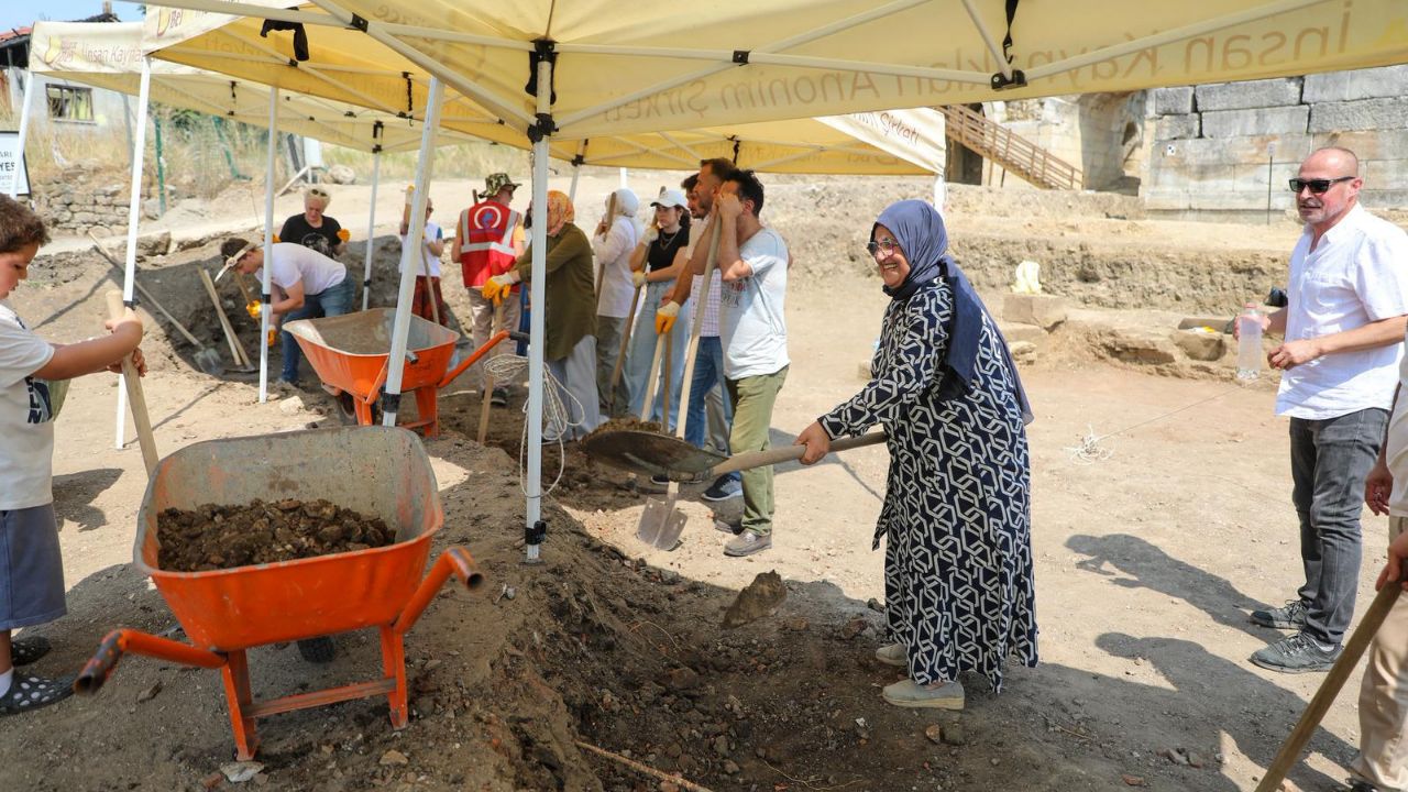 Konuralp Antik Tiyatro’nun Restorasyonuna Bakanlıktan 6 Milyon TL Destek Geldi