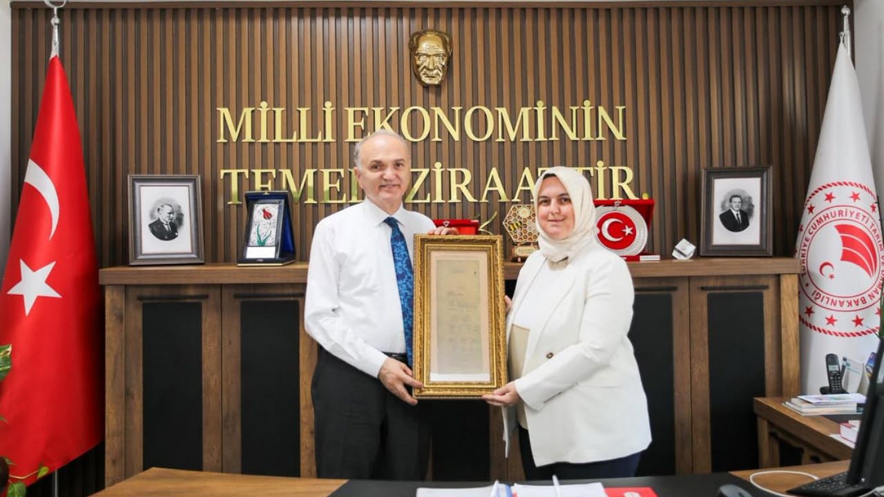 Başkan Faruk Özlü, İl Müdürü Esra Uzun ile Tarımsal Kalkınma Projelerini Görüştü