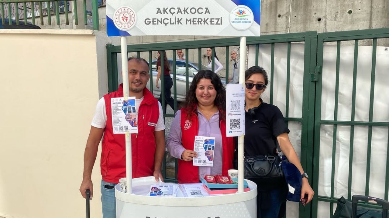 Akçakoca’da Yeni Eğitim Dönemi Heyecanı Gençlik Merkezi Standında Paylaşıldı