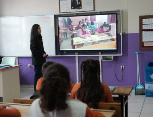 Öğretmenler Günü Videosu İki Şehir Arasında Gönül Köprüsü Kurdu