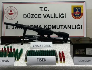 Bahçede Havaya Ateş Açan İki Kişi Jandarma Tarafından Yakalandı